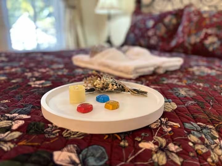 Madison Manor bedroom welcome tray